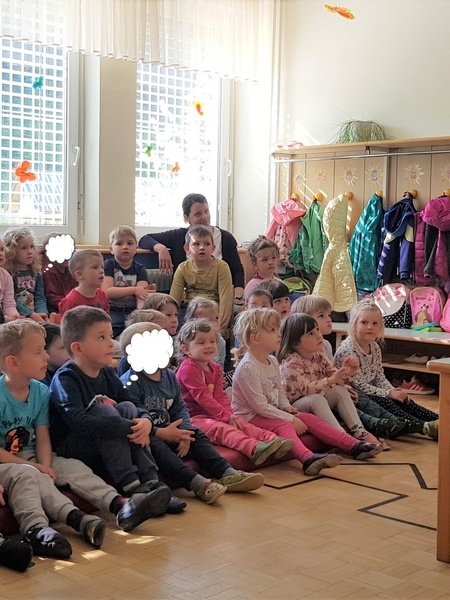 kategorija Obisk knjižničarke Sabine v Palčku