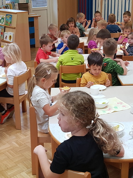 kategorija Medeni zajtrk v Palčku